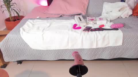 Veronica online show from February 19, 2025, 12:44 pm