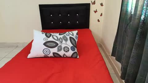 _victoriia_971 online show from February 25, 2025, 12:45 pm