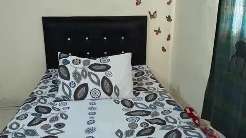 _victoriia_971 online show from February 10, 2026, 1:59 pm