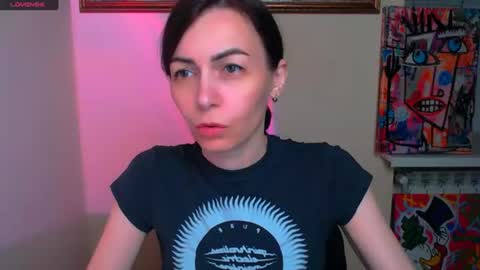 Snapshot of _violax_ chatting on July 10, 2026, 7:16 pm Vio online show from July 10, 2026, 7:16 pm