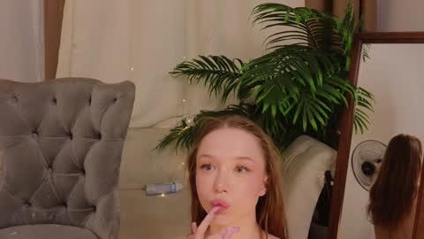 Violet online show from January 19, 2025, 11:10 pm