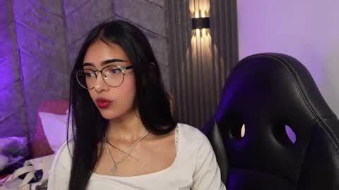   online show from April 20, 2026, 7:48 pm