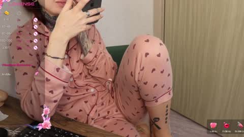 Alis online show from March 10, 2025, 5:43 am