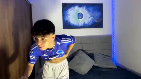 Aron Walker online show from December 21, 2024, 9:23 am