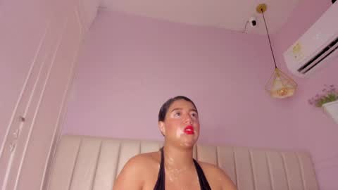 Snapshot of _wendy_x chatting on June 2, 2026, 11:34 am _wendy_x online show from June 2, 2026, 11:34 am