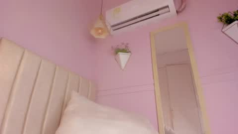Snapshot of _wendy_x chatting on June 3, 2026, 2:33 pm _wendy_x online show from June 3, 2026, 2:33 pm