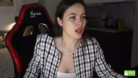 Kristina online show from September 18, 2025, 10:28 am