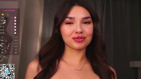 Anna online show from March 8, 2025, 6:26 pm