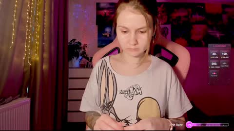 Enni online show from January 27, 2025, 9:44 am