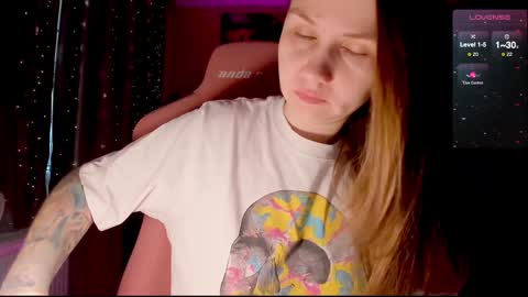 Enni online show from February 26, 2025, 7:42 am