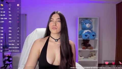 Snapshot of _wtdreamgirl chatting on May 10, 2026, 10:42 am Luisa online show from May 10, 2026, 10:42 am