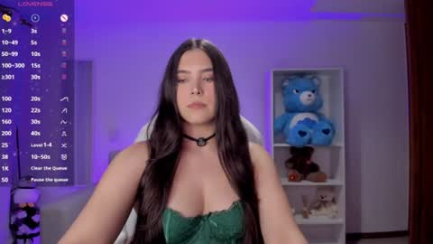 Snapshot of _wtdreamgirl chatting on June 13, 2026, 5:05 am Luisa online show from June 13, 2026, 5:05 am