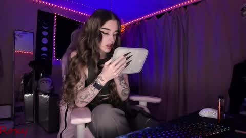 Roxy online show from February 27, 2026, 1:38 am