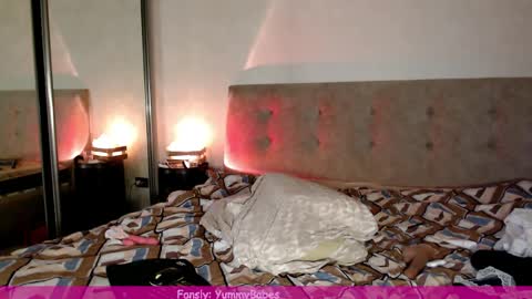 Nicole  Thomas  Dave online show from April 21, 2026, 2:51 am