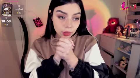 _zathara_ online show from February 12, 2025, 5:47 am