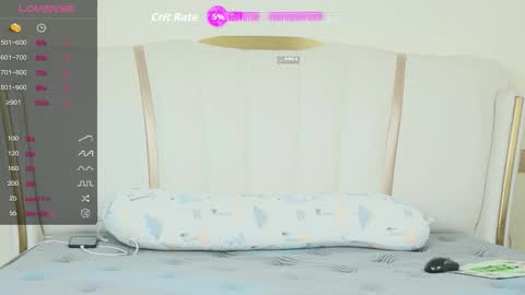 _zizi_ online show from October 10, 2025, 1:15 am