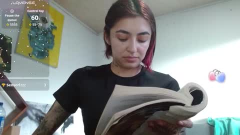 Zoe  online show from October 24, 2025, 10:17 pm