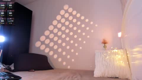   Alena  online show from January 7, 2026, 11:01 am