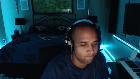 a4orce online show from February 14, 2025, 3:00 am