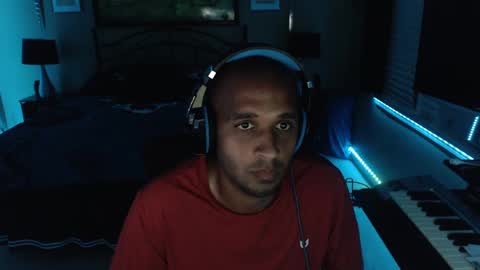 a4orce online show from October 8, 2025, 1:03 am