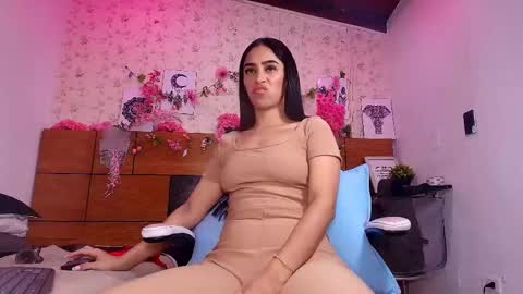 Aisha online show from September 9, 2025, 11:54 am