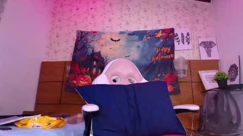 Aisha online show from October 9, 2025, 11:52 am