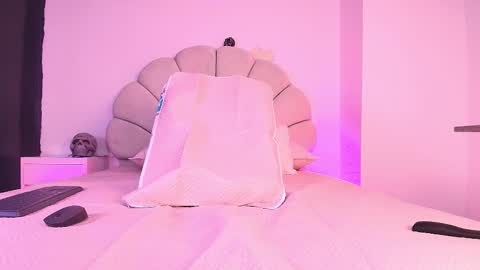 Aisha online show from October 29, 2025, 11:56 am