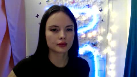 a_ariella_ online show from October 2, 2025, 12:56 pm