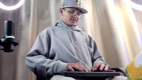 alejo online show from February 5, 2025, 7:18 am