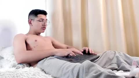 alejo online show from February 10, 2025, 3:21 pm