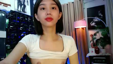 Snapshot of a_r_i_a_n_n_a chatting on May 8, 2026, 8:52 am Lovely Yana online show from May 8, 2026, 8:52 am