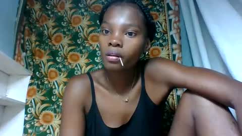Snapshot of aadienne chatting on June 8, 2026, 8:04 am aadienne online show from June 8, 2026, 8:04 am