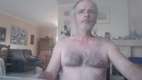 Snapshot of aalex1717 chatting on June 22, 2026, 5:26 am Aalex1717 online show from June 22, 2026, 5:26 am