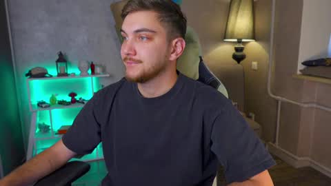 Alex online show from March 4, 2025, 6:04 am