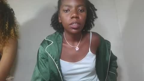 aangevelo online show from November 3, 2025, 10:21 pm