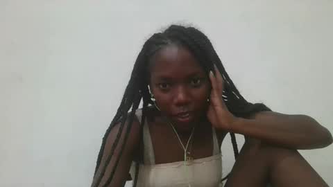 aangevelo online show from November 18, 2025, 6:51 am