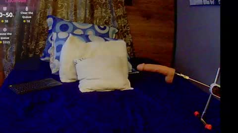 Aaron online show from July 22, 2026, 1:52 am