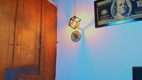 Aaron y Antonella online show from April 4, 2026, 8:39 pm