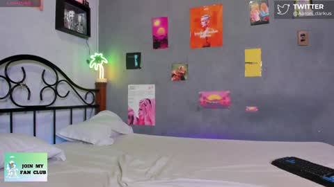 Aaron  online show from January 28, 2025, 11:07 pm