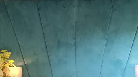 Snapshot of aaron_eze chatting on November 30, 2025, 1:04 pm Aaron Ezequiel online show from November 30, 2025, 1:04 pm