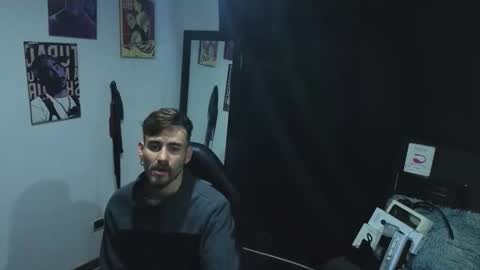aaron_malikk online show from April 26, 2026, 9:07 am