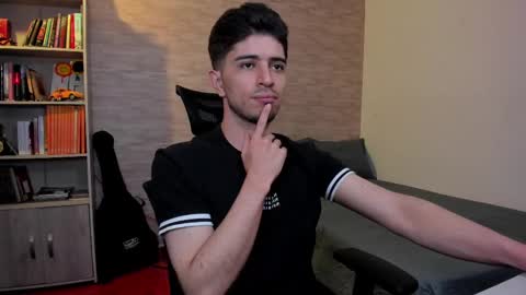 Aaron online show from March 3, 2025, 8:54 pm