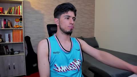 Aaron online show from March 11, 2025, 10:09 pm