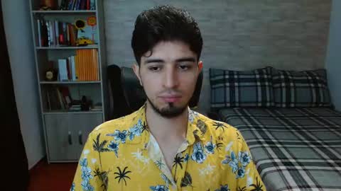 Aaron online show from October 21, 2025, 7:25 pm