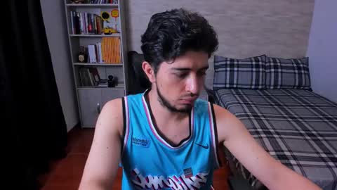 Aaron online show from November 28, 2025, 9:28 pm