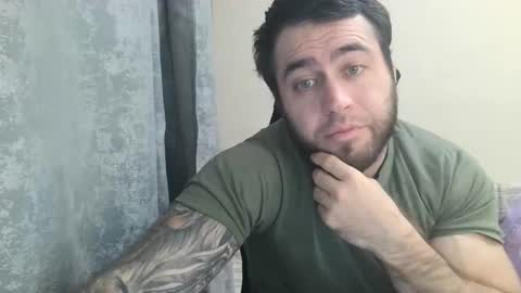 Davin tayl online show from October 25, 2025, 5:08 pm