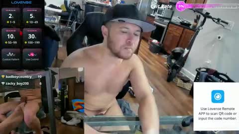 Snapshot of aaron_skye chatting on November 26, 2025, 2:01 am Aaron Skye online show from November 26, 2025, 2:01 am