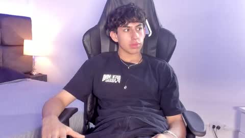 Aron online show from October 8, 2025, 6:05 pm