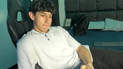 Aron online show from October 16, 2025, 7:15 pm