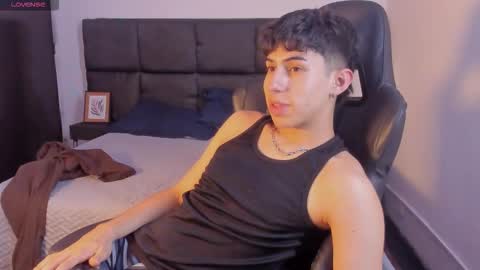 Aron online show from October 23, 2025, 8:18 pm